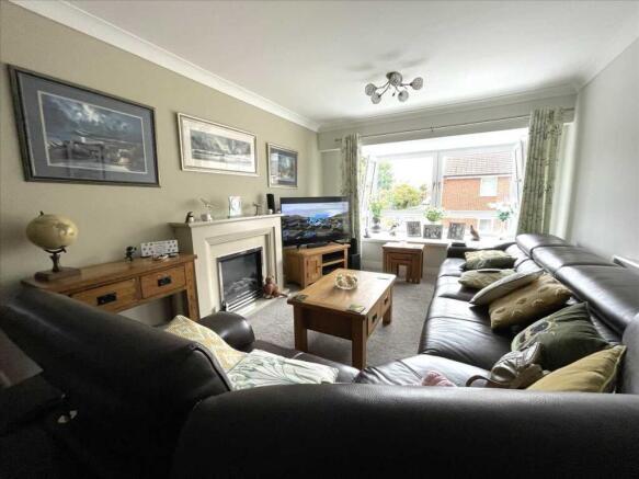 2 bed Flat for sale Image 5