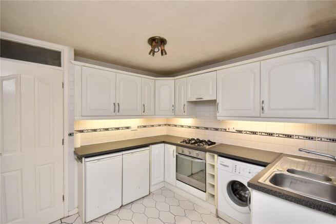2 bed Semi-Detached Bungalow for sale Image 6