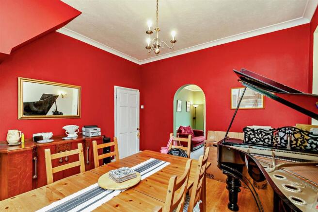 dining room (3).jpg