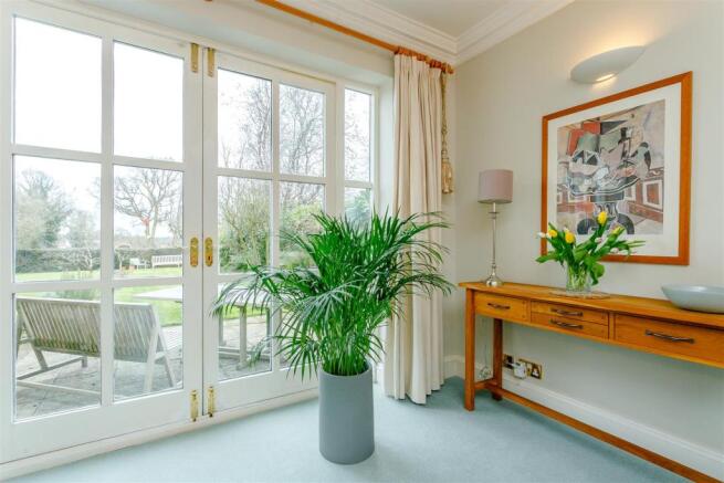 8376705-interior23.jpg