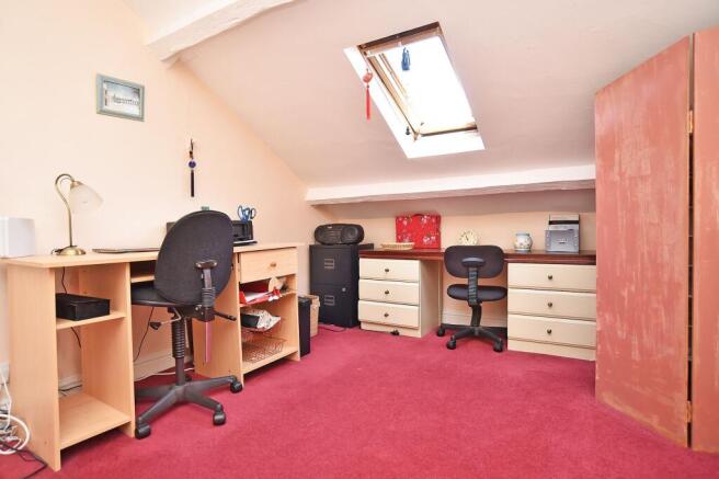 2 bed Flat for sale Image 6