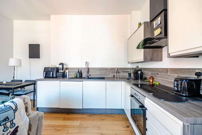 1 bed Apartment for sale Image 3