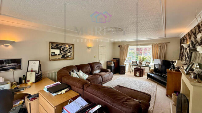 3 bed Detached for sale Image 9