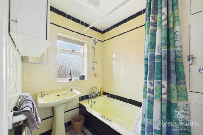 3 bed Detached for sale Image 8