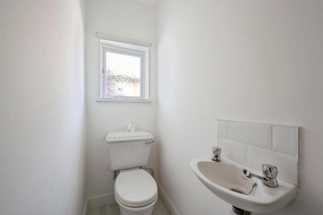 2 bed Terraced for sale Image 5