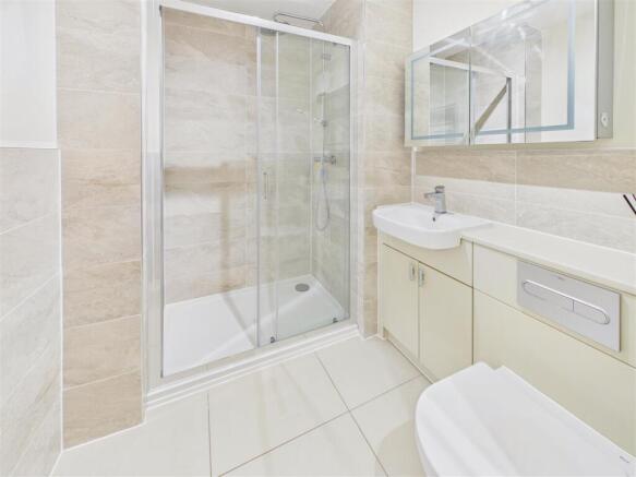 2 bed Apartment for sale Image 11