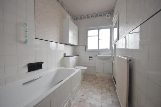 Bathroom.jpg