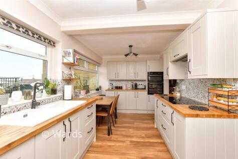 Cliff Gardens, Minster On Sea, Sheerness, Kent