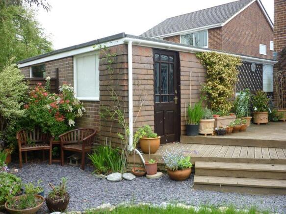 REAR GARAGE
