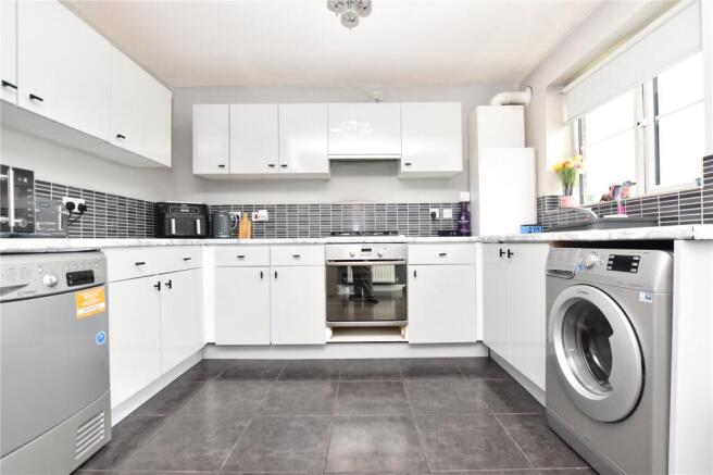 3 bed Semi-Detached for sale Image 5