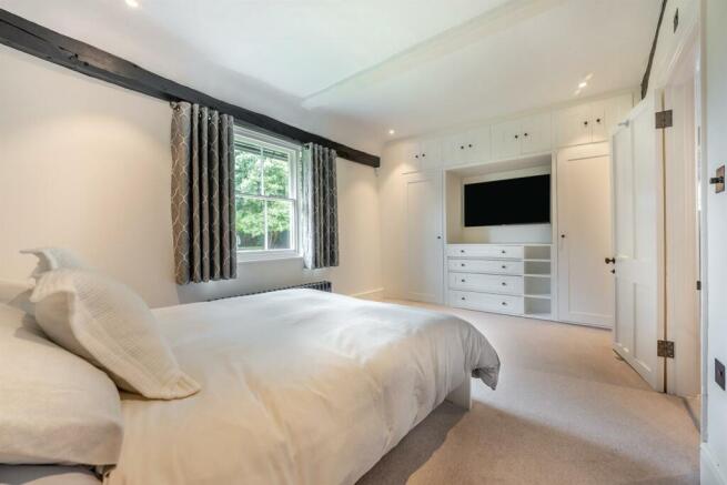 8608560-interior31.jpg