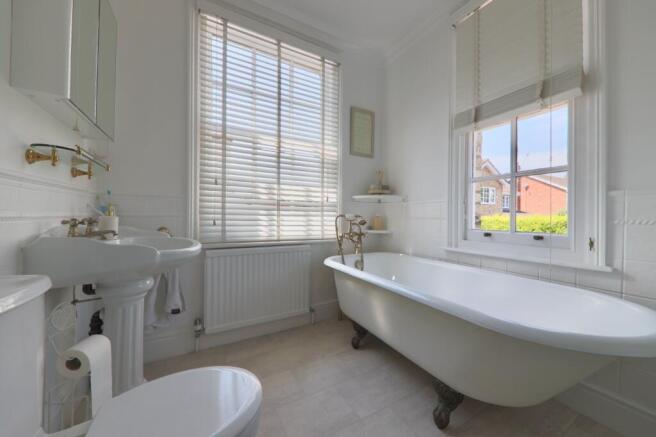 3 bed Detached for sale Image 11