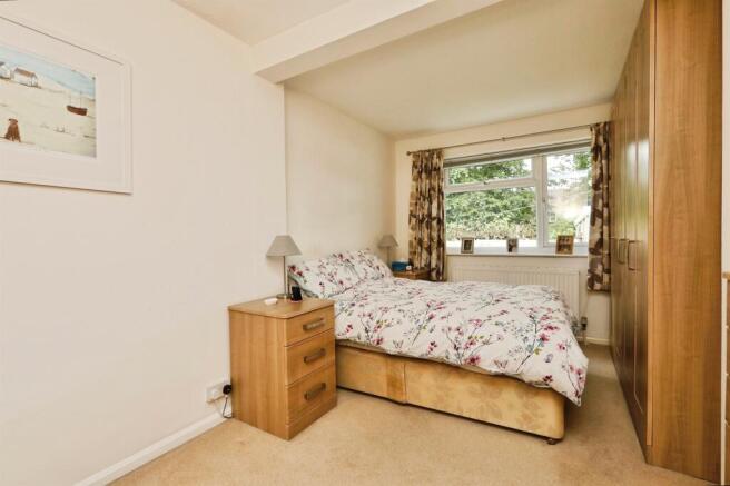 2 bed Semi-Detached Bungalow for sale Image 8