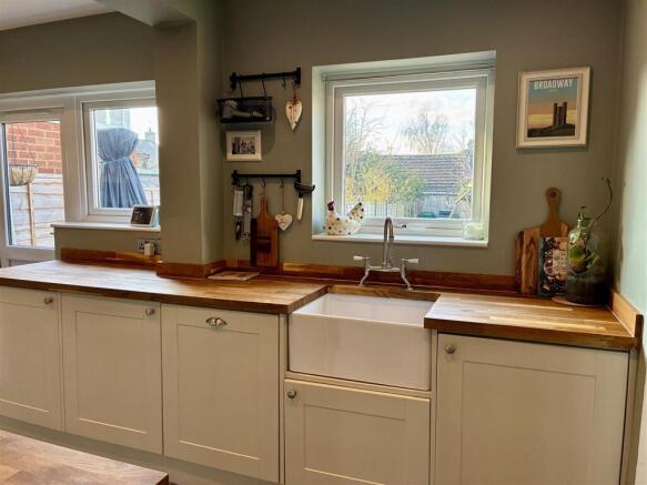 Kitchen3.JPEG