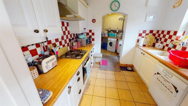 kitchen new.jpg