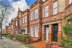 95, Amesbury Avenue, London SW2 3AF