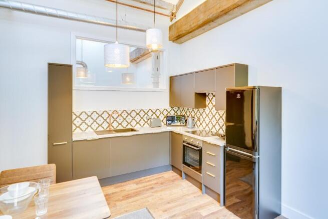 1 bed Apartment to rent Image 5