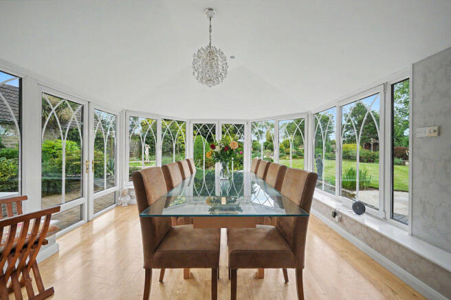 4 bed Detached for sale Image 6