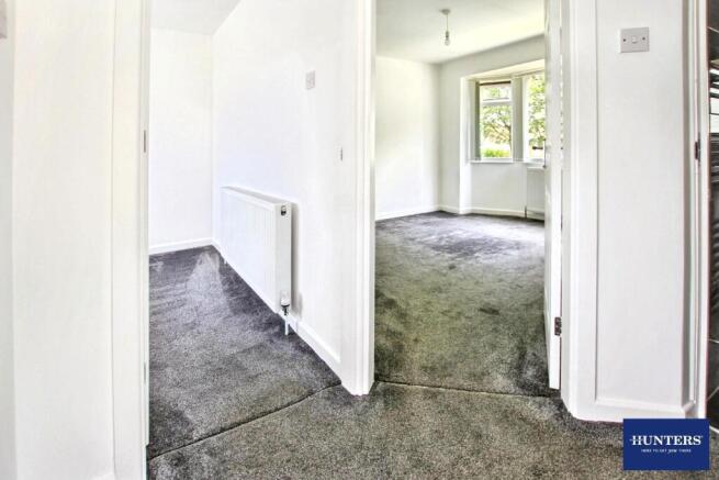 3 bed Semi-Detached to rent Image 8