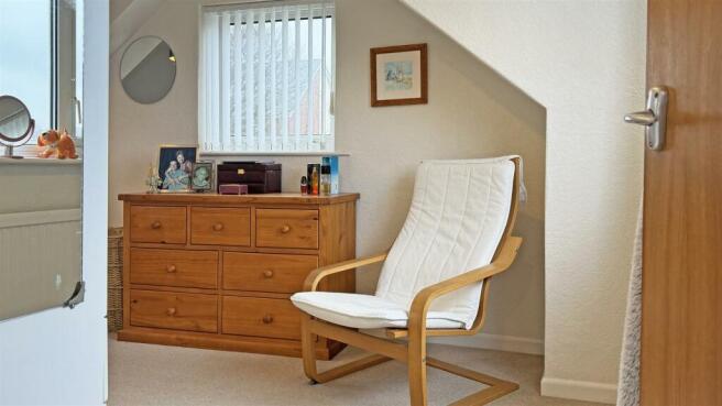 Bedroom 1 1.jpg
