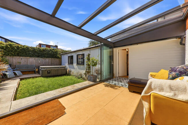 3 bed Semi-Detached for sale Image 11