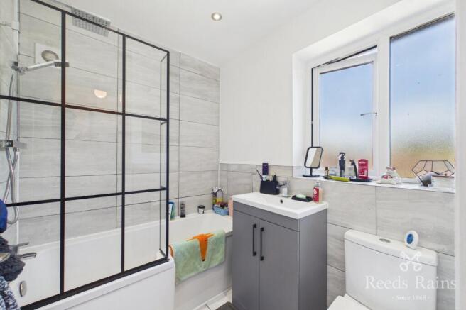 3 bed Semi-Detached for sale Image 10