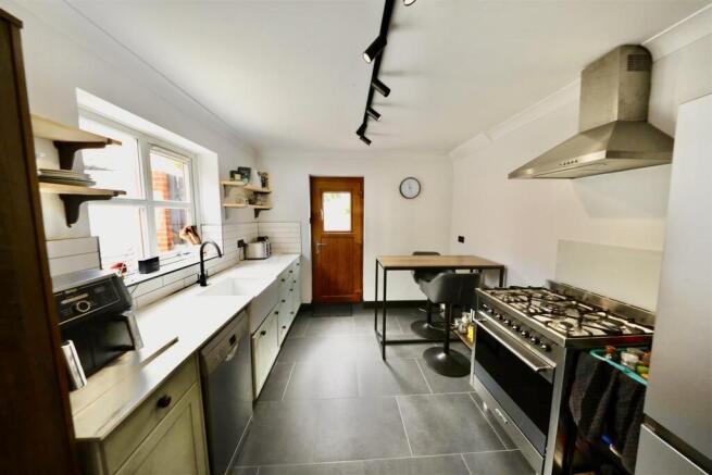 3 bed Detached for sale Image 10