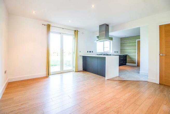 Dining/Kitchen