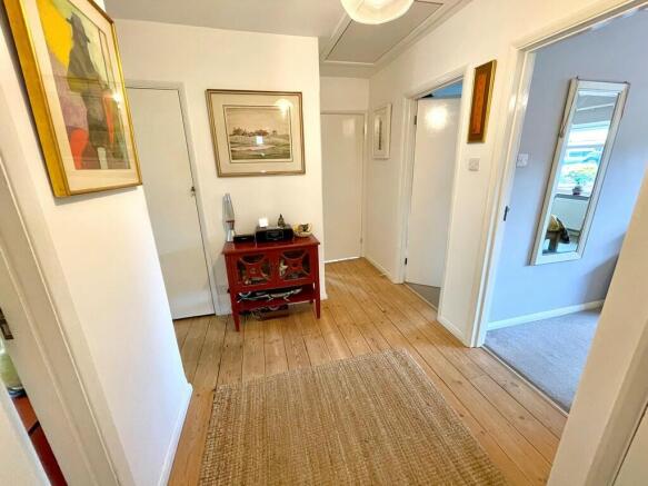 8 Priory Road Hal...