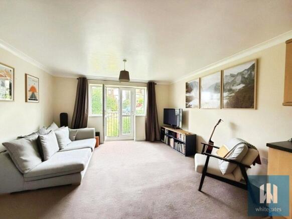 2 bed Apartment to rent Image 2