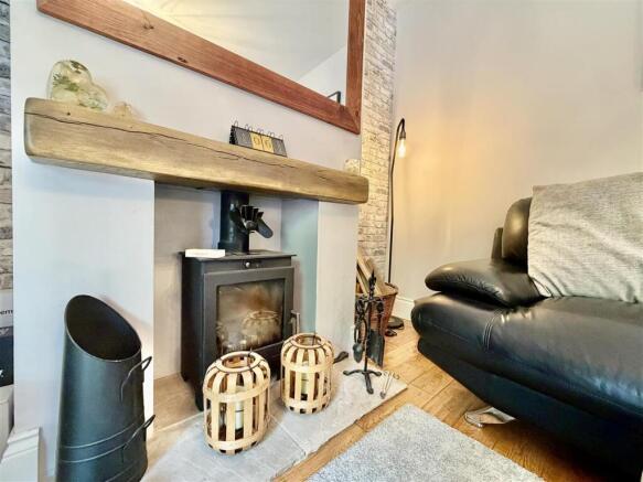 3 bed Terraced for sale Image 12
