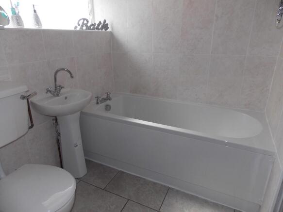 Bath/shower room/wc
