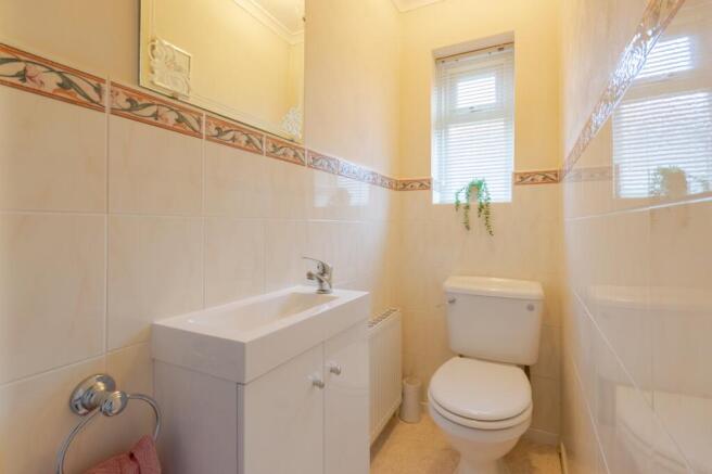 2 bed Bungalow for sale Image 11