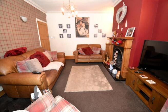 3 bed Semi-Detached for sale Image 5