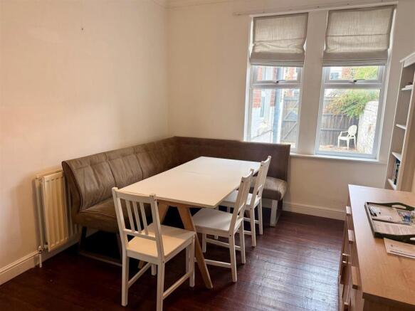 Dining Room.jpg