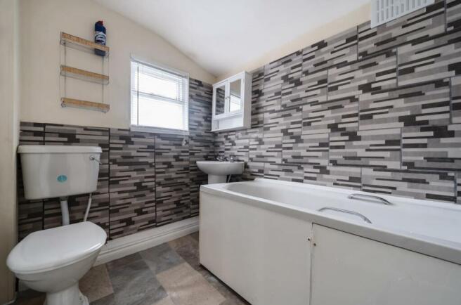 DOWNSTAIRS BATHROOM