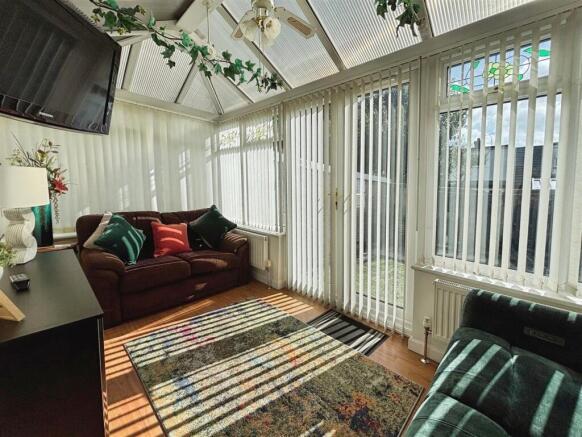 1 bed Semi-Detached Bungalow for sale Image 8