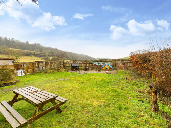 9010507-76046-133230020734755504-aeb6c001-b255-221