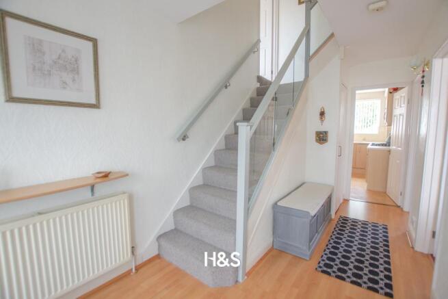 250 Ralph Road - entrance.jpg