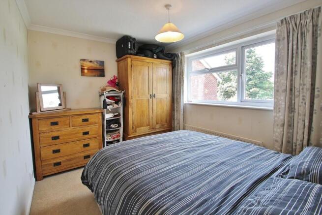 Bedroom 2.JPG