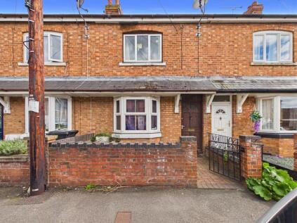 Coronation Street, Evesham, WR11