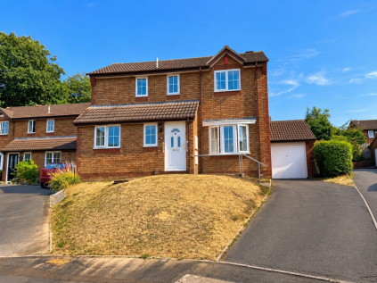Yew Tree Drive, Kingsteignton, TQ12