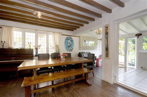 Sitting/Dining Room