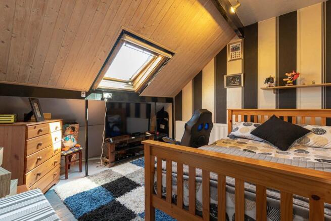 Bedroom 2 (Double)