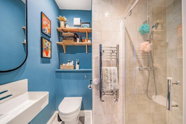 Shower Room (1)