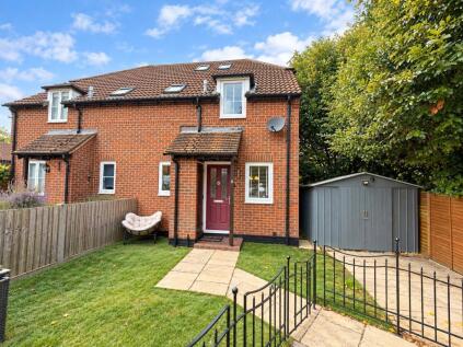 Rosehip Way, Lychpit, Basingstoke