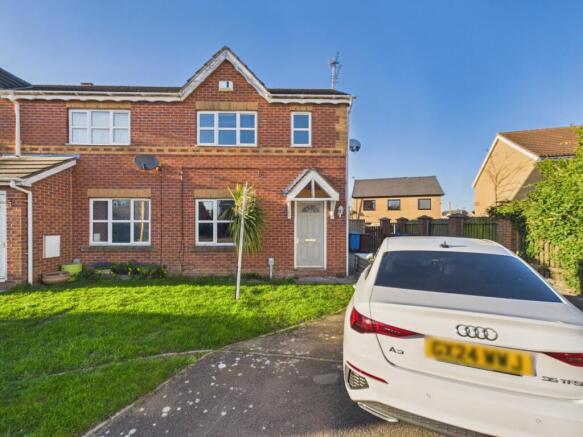 3 bed Semi-Detached for sale Image 11