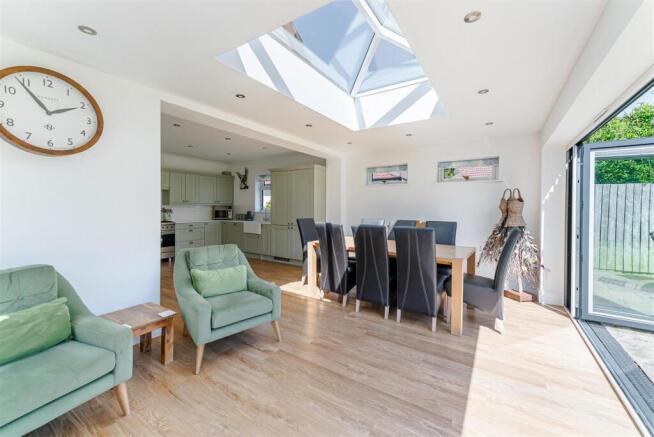 Dining/Family Room