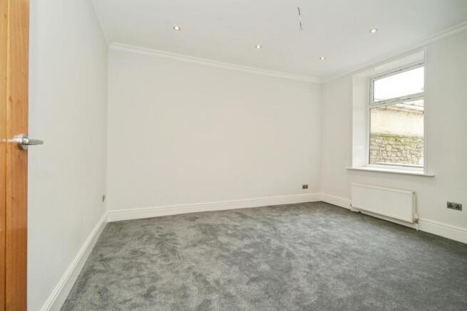 4 bed Terraced for sale Image 4