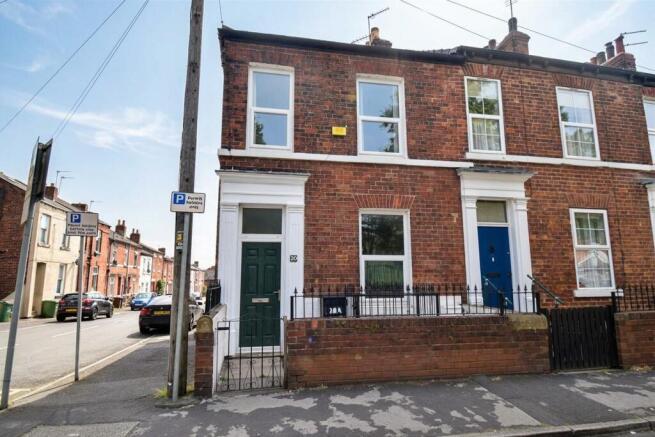 3 bed Maisonette to rent in wakefield